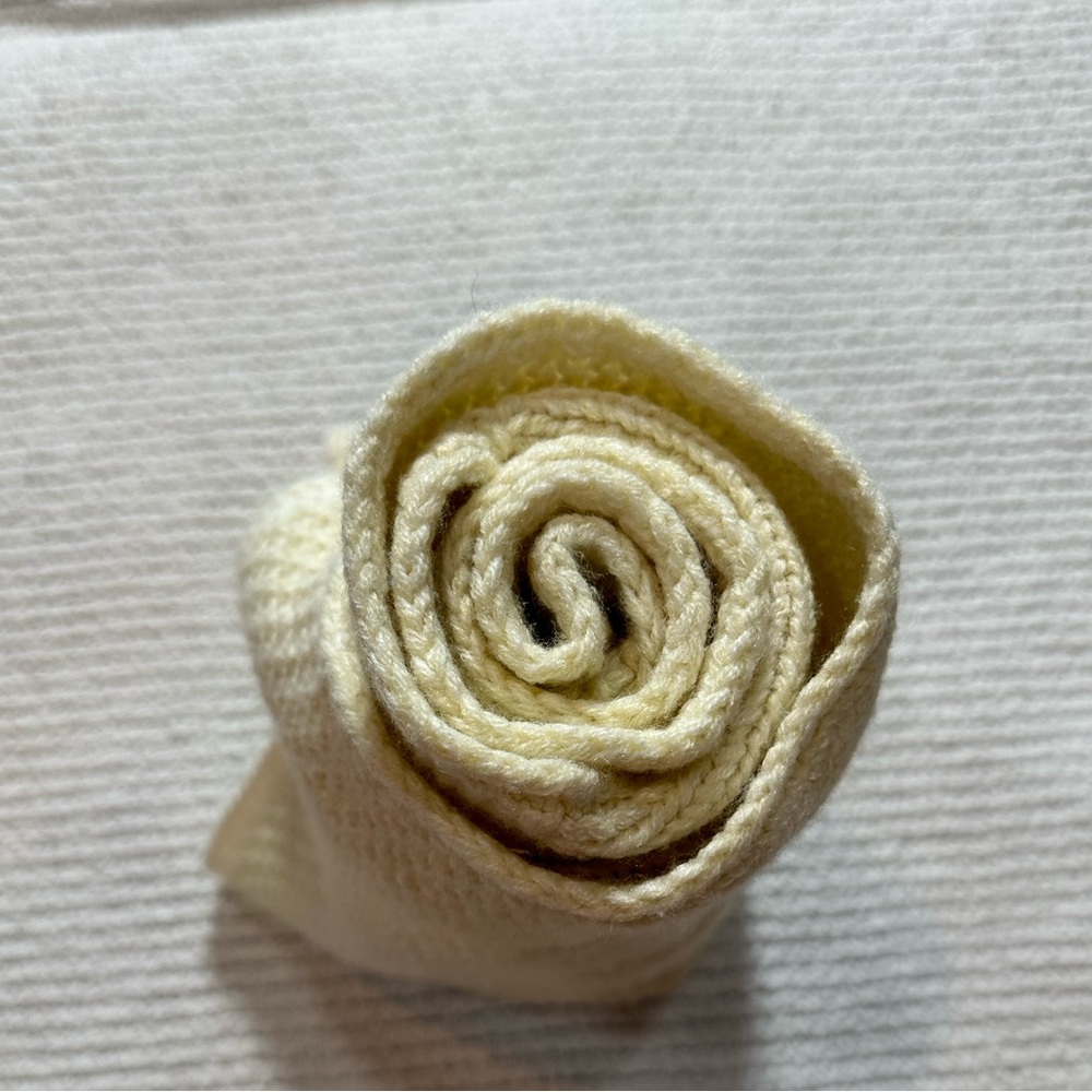 North Face Scarf, Cream Color GUC.